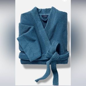 Brooklinen bathrobe in organic ribbed in blue